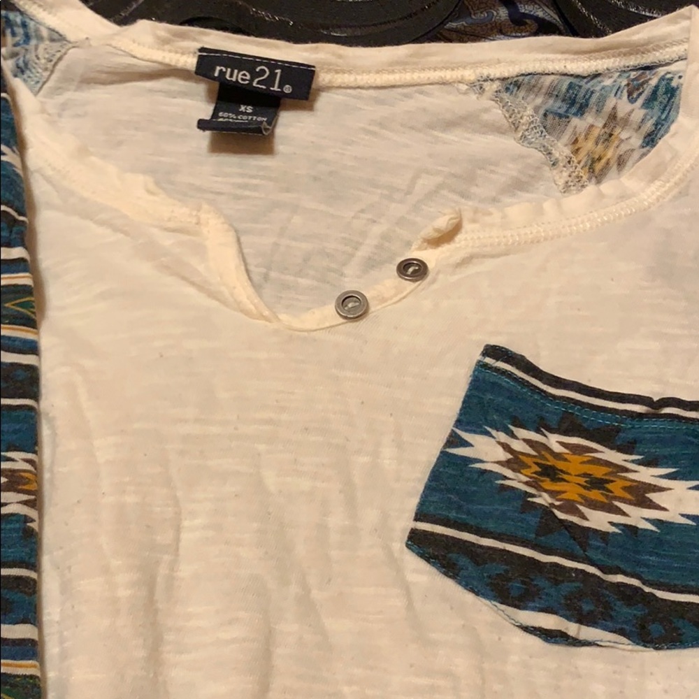 Top - Picture 2 of 3